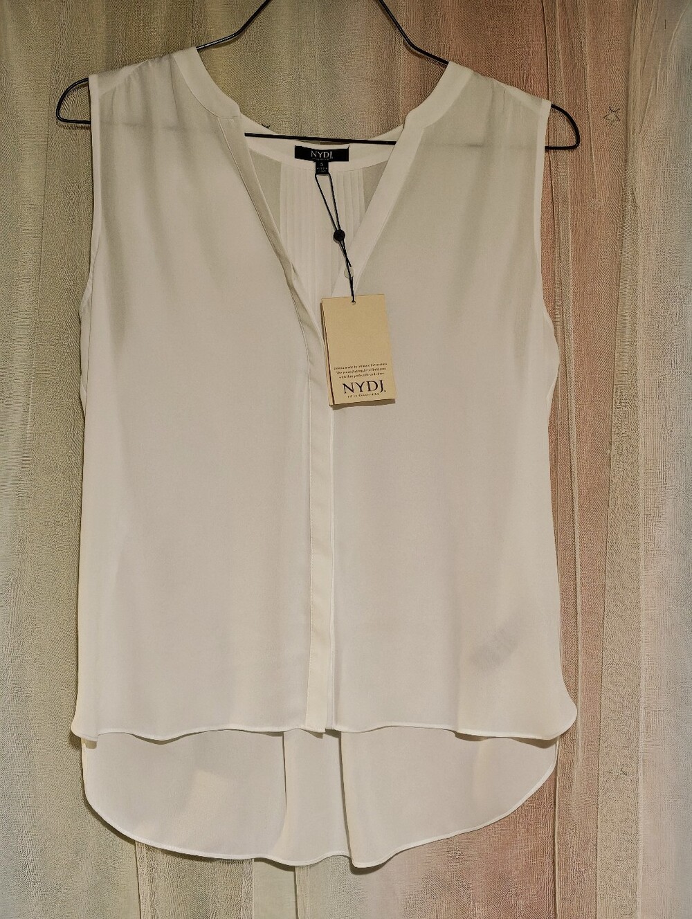 NYDJ Women's Sleeveless Pintuck Blouse in Optic White Size Small NWT